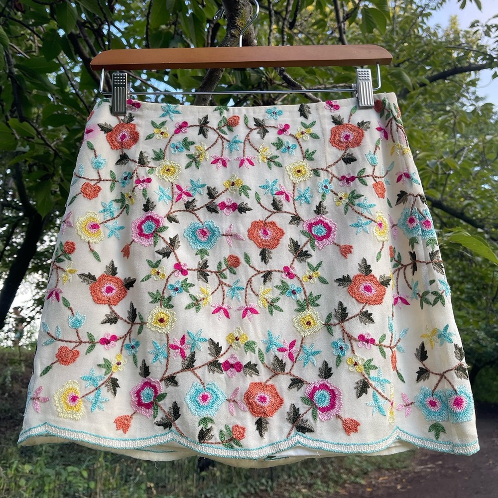 Emma Black 100% Silk Embroidered Lace Mini Skirt Floral Embroidered Skirt - Picture 15 of 16